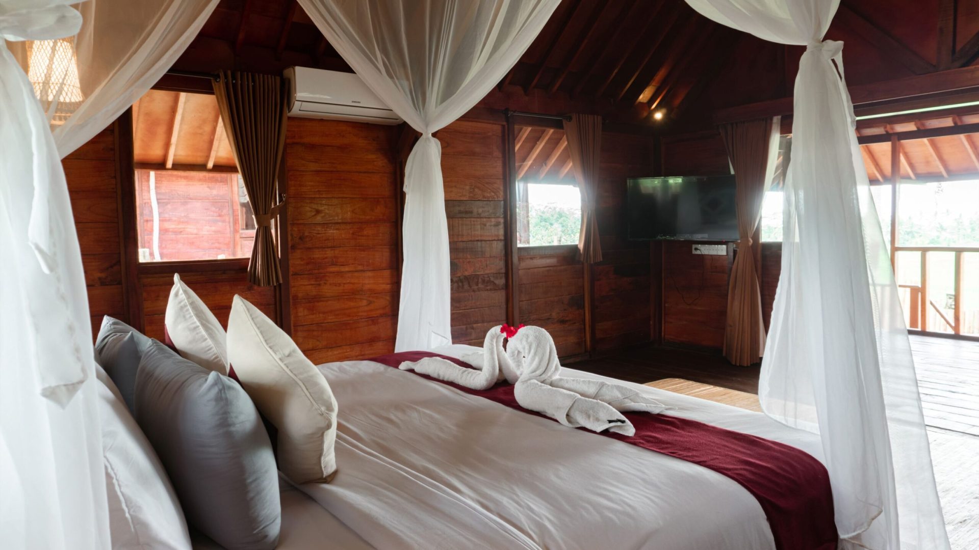 deluxe room (1)-edit